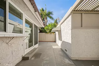 11264 Morgen Way, Cypress, CA 90630 - Photo 42