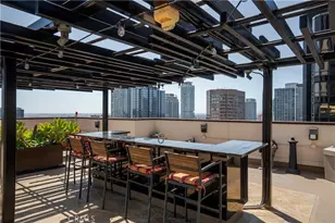 655 S Hope St, Los Angeles, CA 90017 - Photo 10
