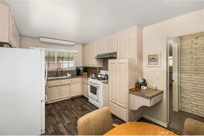 819 S Hastings, Fullerton, CA 92833 - Photo 10