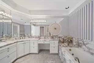 8031 Calle De La Plata, La Jolla, CA 92037 - Photo 30