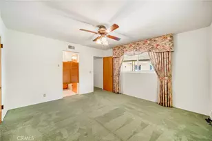 2070 S Eileen Dr, Anaheim, CA 92802 - Photo 22