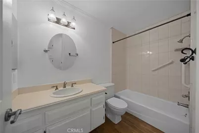 275 Esperanza #303, Long Beach, CA 90802 - Photo 18
