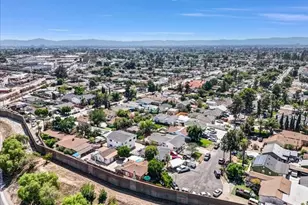 11822 Rialto, Los Angeles, CA 91352 - Photo 28