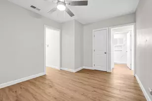 11822 Rialto, Los Angeles, CA 91352 - Photo 12