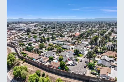 11822 Rialto, Los Angeles, CA 91352 - Photo 26