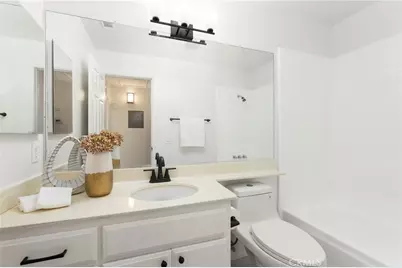 8033 E Snapdragon, Anaheim Hills, CA 92808 - Photo 10