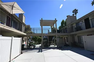 810 Center St, Costa Mesa, CA 92627 - Photo 8