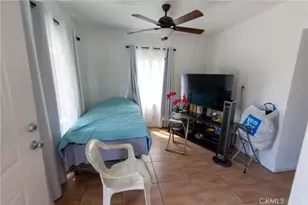 139 W 88th Pl, Los Angeles, CA 90003 - Photo 14