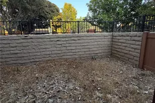 1040 W MacArthur Blvd, Santa Ana, CA 92707 - Photo 12