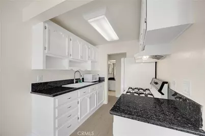 1300 W Lambert #10, La Habra, CA 90631 - Photo 34