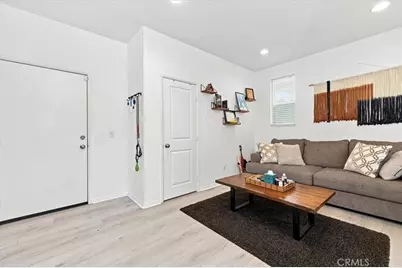 1866 Orizaba, Signal Hill, CA 90755 - Photo 8