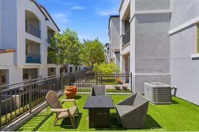 1866 Orizaba, Signal Hill, CA 90755 - Photo 38