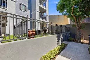 1866 Orizaba, Signal Hill, CA 90755 - Photo 2
