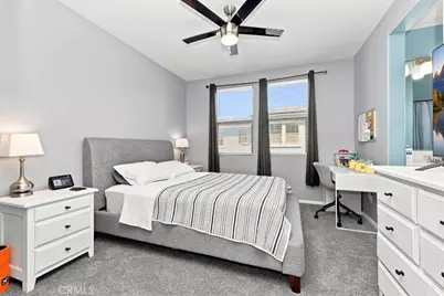 1866 Orizaba, Signal Hill, CA 90755 - Photo 28