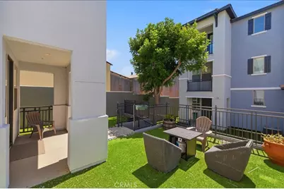 1866 Orizaba, Signal Hill, CA 90755 - Photo 40