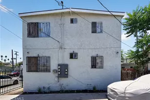 427 E 25th St, Los Angeles, CA 90011 - Photo 4