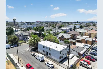 427 E 25th Street, Los Angeles, CA 90011 - Photo 18
