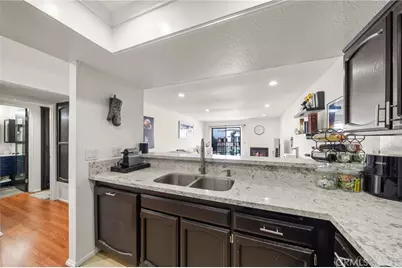 2599 Walnut Avenue #209, Signal Hill, CA 90755 - Photo 4