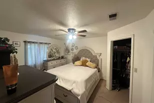 320 B, Lemoore, CA 93245 - Photo 16