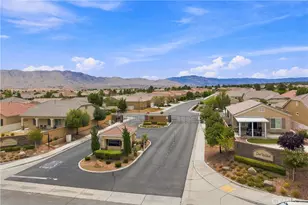 10425 Lakeshore, Apple Valley, CA 92308 - Photo 24