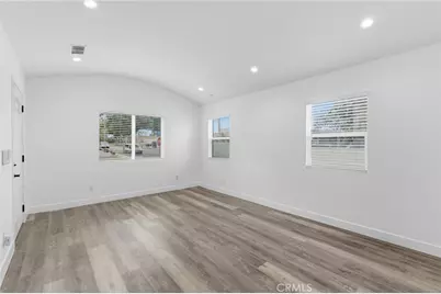 2329 W 78th Place, Inglewood, CA 90305 - Photo 6
