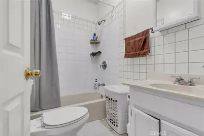 8711 S Fir, Los Angeles, CA 90002 - Photo 22