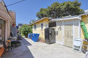 6158 Cahuenga, Los Angeles, CA 91606 - Photo 32
