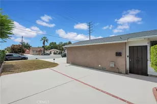 181 W 223rd St, Carson, CA 90745 - Photo 8