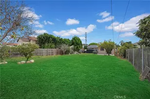 181 W 223rd St, Carson, CA 90745 - Photo 38