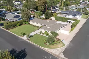 13232 Sandhurst Pl, Santa Ana, CA 92705 - Photo 32