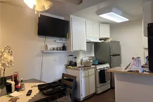 801  S Lyon, Santa Ana, CA 92705 - Photo 4