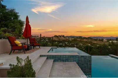 17879 Ridgeway, Granada Hills, CA 91344 - Photo 4