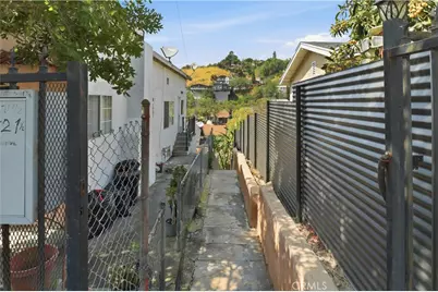 525 Clifton, Los Angeles, CA 90031 - Photo 10