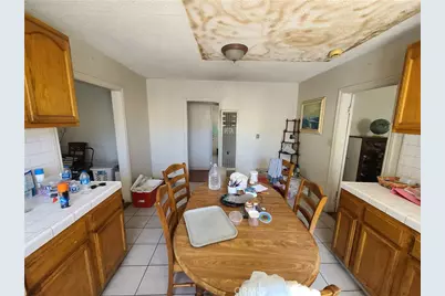 2016 Thurman Avenue, Los Angeles, CA 90016 - Photo 14