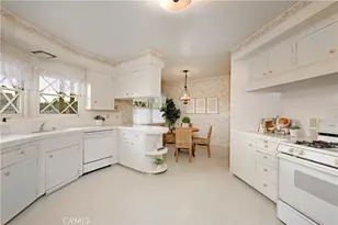 9544 Raviller, Downey, CA 90240 - Photo 10