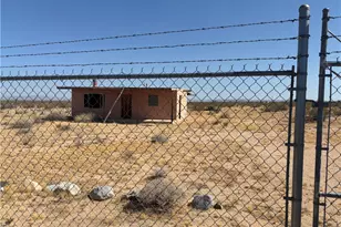 60849 Adele Rd, Landers, CA 92285 - Photo 14