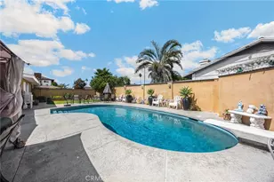 2113 W Niobe, Anaheim, CA 92804 - Photo 18