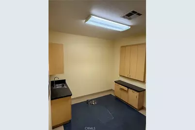 9448 Magnolia Ave, Riverside, CA 92503 - Photo 6