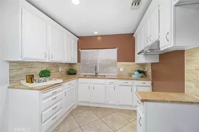 6897 Crest Avenue, Riverside, CA 92503 - Photo 10