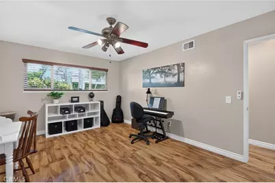 111 E Palmdale, Orange, CA 92865 - Photo 32