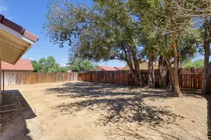 42946 39th St, Lancaster, CA 93536 - Photo 32