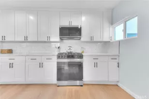 1827 W 76th, Los Angeles, CA 90047 - Photo 12