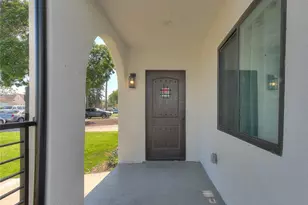 1827 W 76th, Los Angeles, CA 90047 - Photo 2