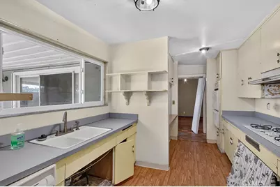 2006 Nutwood Avenue, Fullerton, CA 92831 - Photo 8