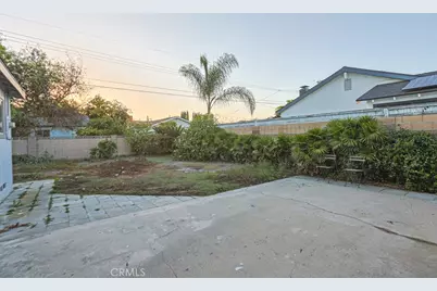 16561 Monroe, Huntington Beach, CA 92647 - Photo 24
