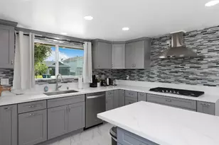 9451 Hyannis Port Dr, Huntington Beach, CA 92646 - Photo 4