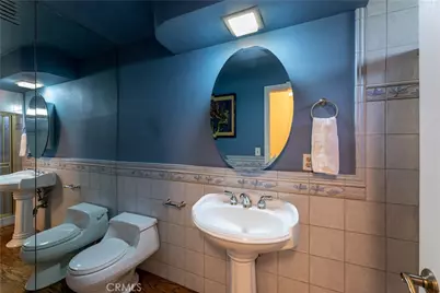 7044 Mammoth Avenue, Van Nuys, CA 91405 - Photo 22