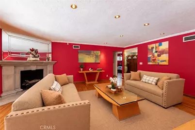7044 Mammoth Avenue, Van Nuys, CA 91405 - Photo 12