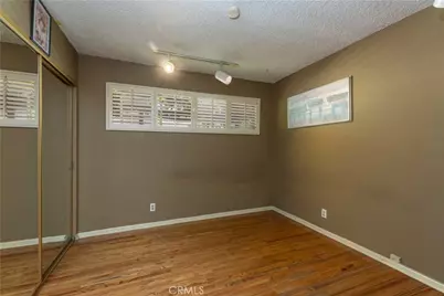 7044 Mammoth Avenue, Van Nuys, CA 91405 - Photo 26