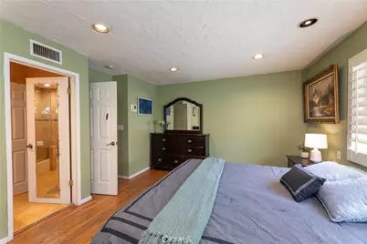 7044 Mammoth Avenue, Van Nuys, CA 91405 - Photo 32